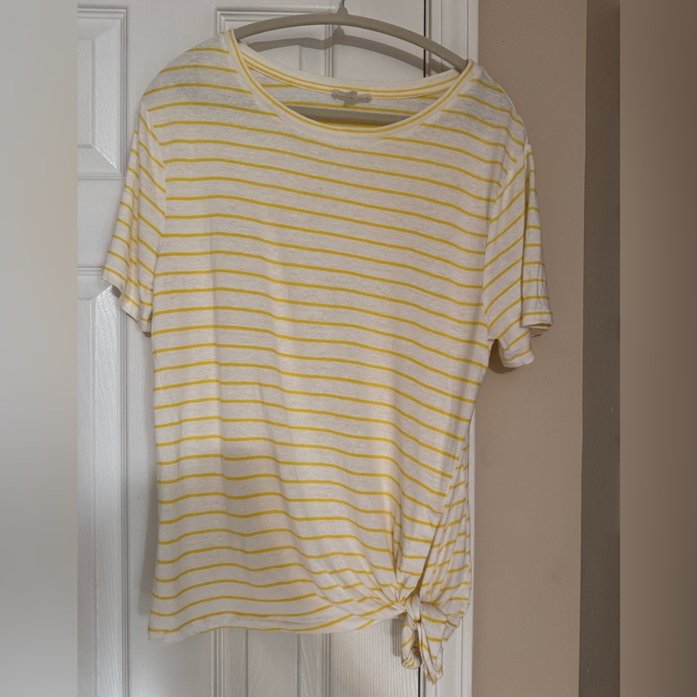Like New, Yellow and White Striped A Loves A T-shirt - Size Medium